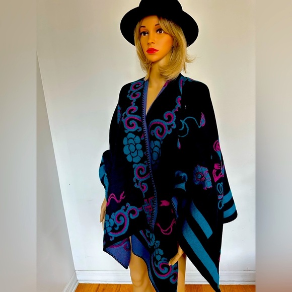 Floral Pattern Shawl , Poncho, purple, pink and black - Picture 9 of 14